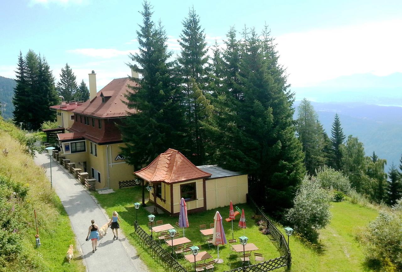 Hotel Alpinum Treffen Extérieur photo