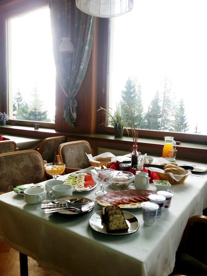 Hotel Alpinum Treffen Extérieur photo