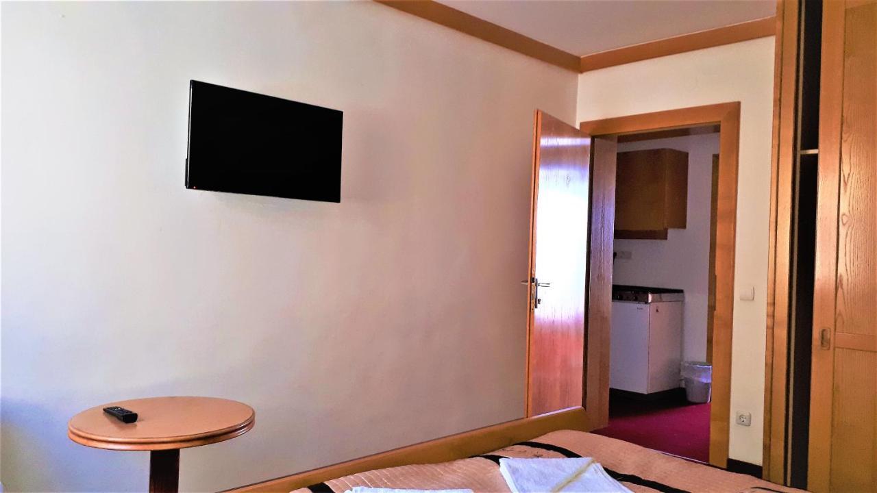 Hotel Alpinum Treffen Extérieur photo